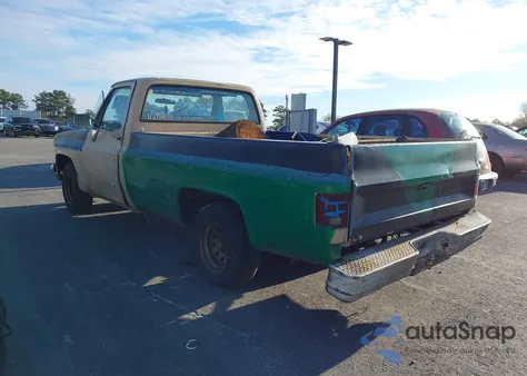 1983 Chevrolet C10 z USA, uszkodzony, nr VIN 1GCCC14HXDF371325